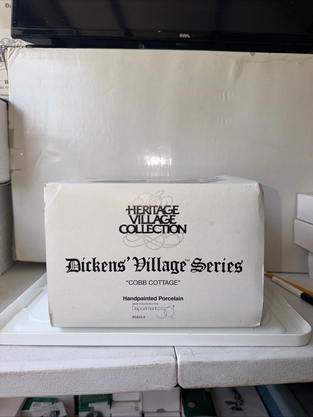 Heritage Village Collection Dickens' Village Series "Cobb Cottage" Box